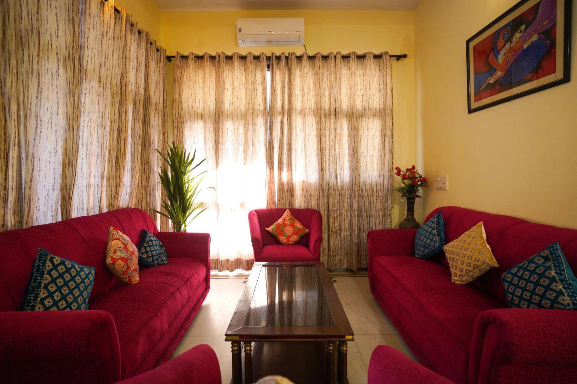 Hotel Neeraj Bhawan- Triveni Ghat Ришикеш Экстерьер фото